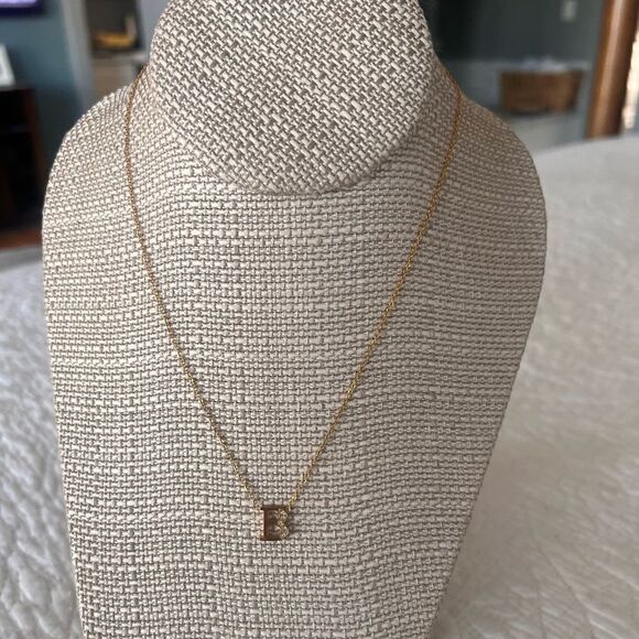 NWT Stainless Steel Gold Tone Initial Pendant Necklace B - Picture 4 of 6